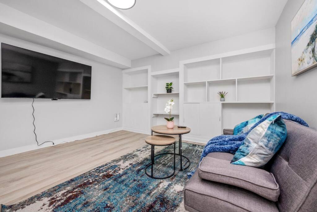 Centerstreet-Cozy 2Bedroomsuite Calgary Ngoại thất bức ảnh