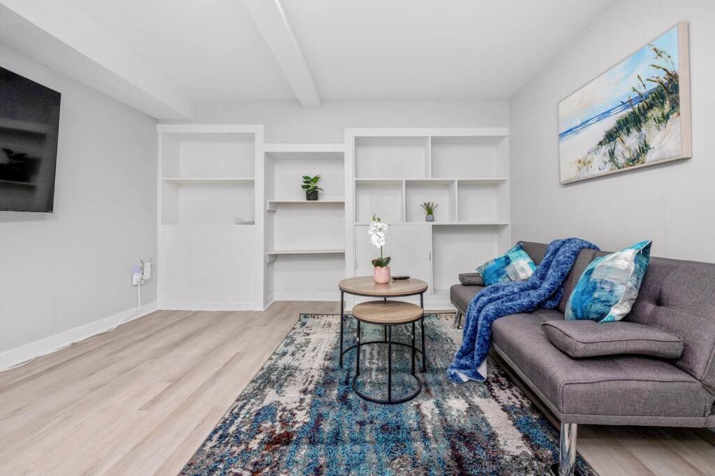 Centerstreet-Cozy 2Bedroomsuite Calgary Ngoại thất bức ảnh